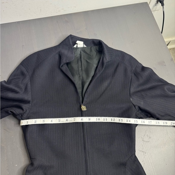 1990's Gianni Versace Couture Black Lightweight Blazer/ Jacket - Picture 4 of 12